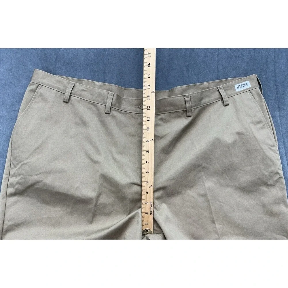 NEW Edwards Khaki Casual Shorts Uniform Womens Size 26 Pockets Pleated